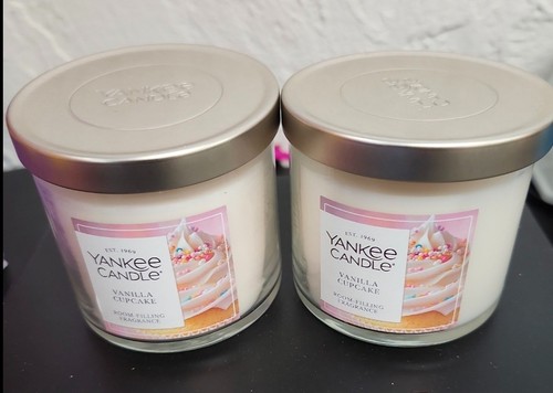 Vanilla cupcake pack 2 - of, 2}